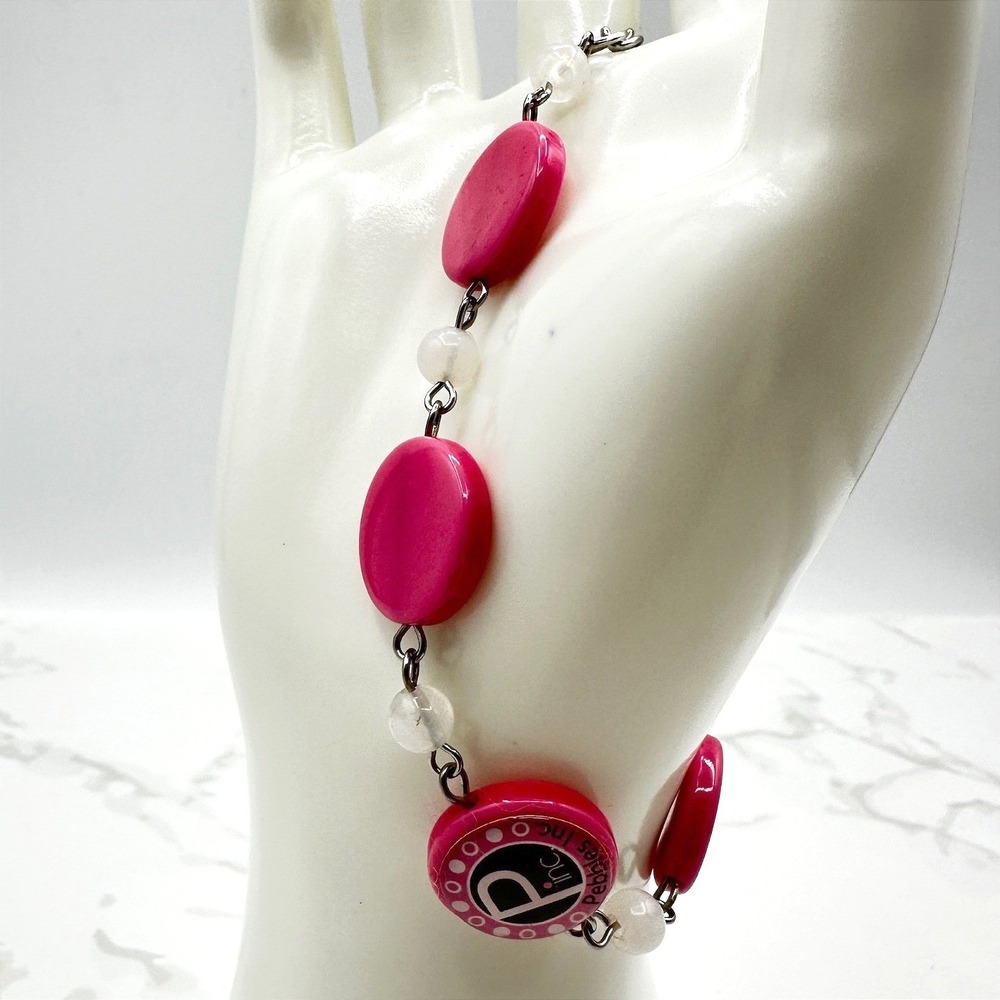 Vintage Pebbles Inc Red Pink White Beaded Charm Bracelet Letter‎ P Silver Tone